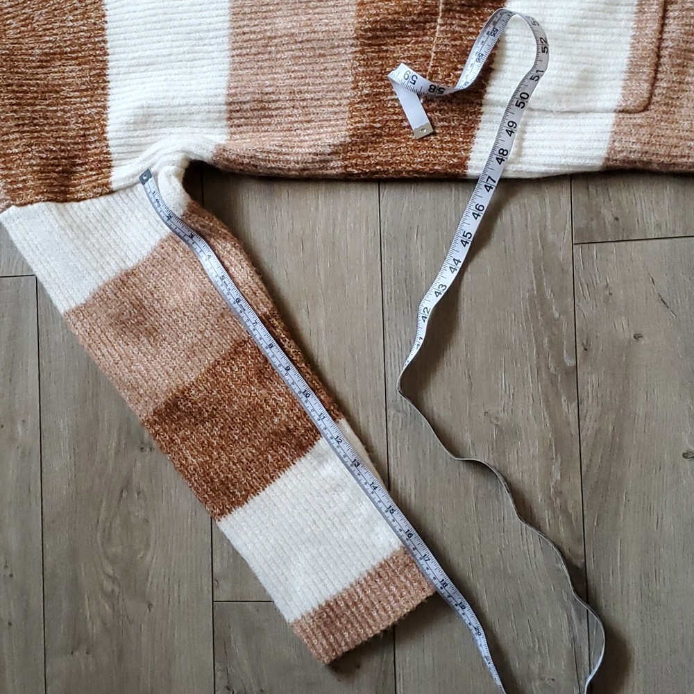 Cardigan From 9 West - Picture 8 of 9